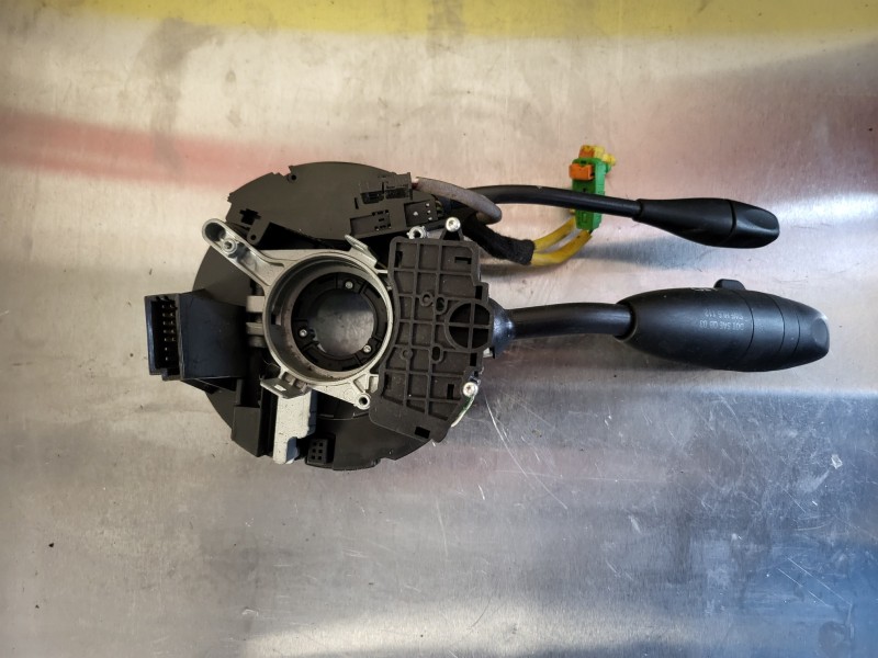 bloc commodo Mercedes w169 références a1694641518