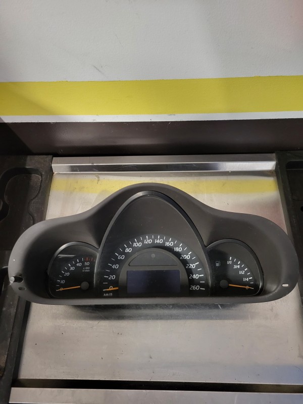 compteur de Mercedes c220 a2035404511