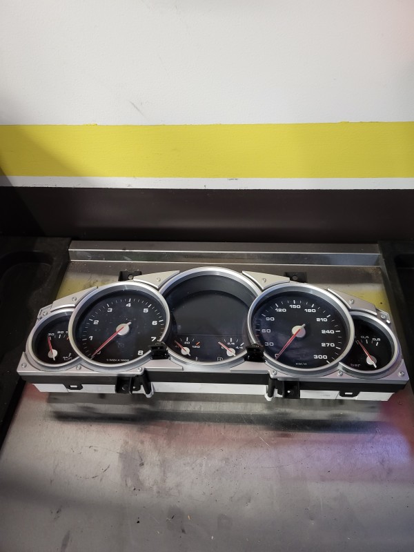 compteur de Porsche Cayenne 