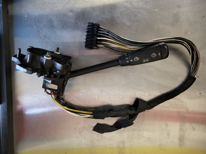 commodo essuie-glace Mercedes w201