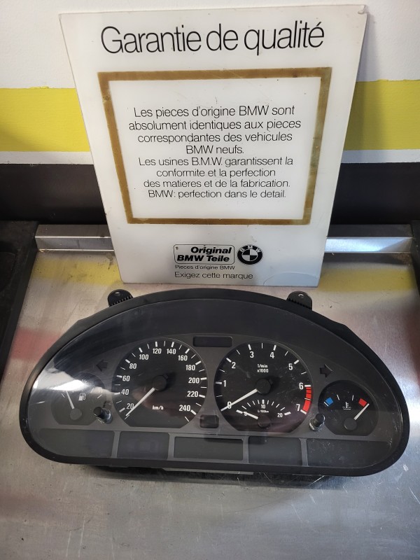 compteur de BMW 318i e46 
0263606070