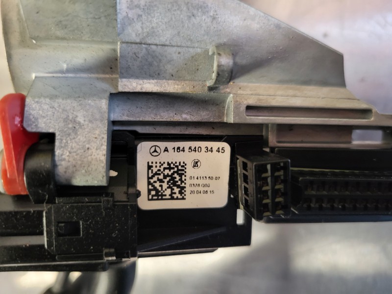 bloc commodo Mercedes w164 références a1645403845
