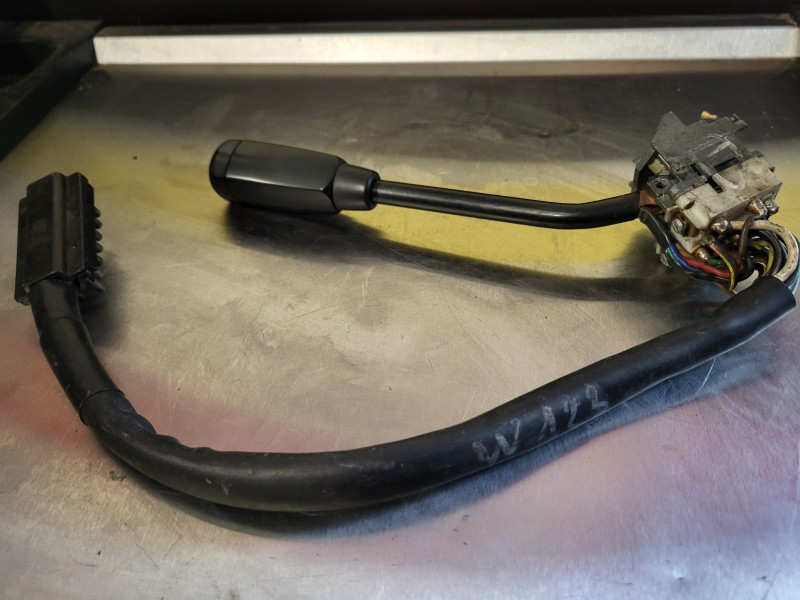 commodo de Mercedes w123