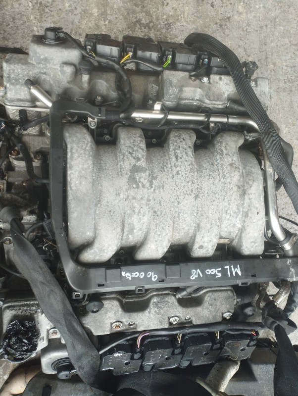 moteur de Mercedes ml 500