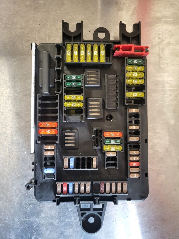 boîtier fusible bmw 